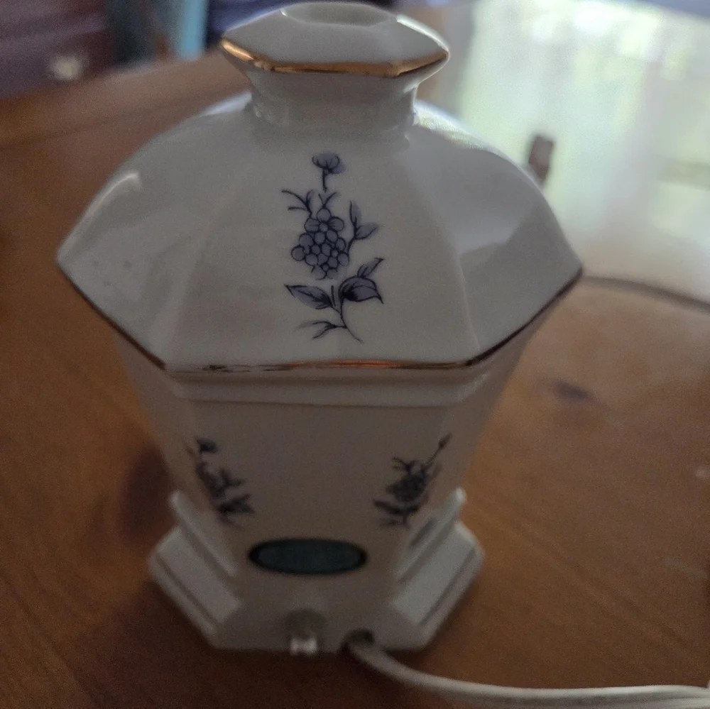 Vintage Porcelain Nightlight From Japan
